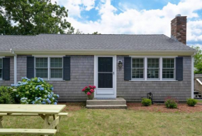 Coastal Haven in West Dennis